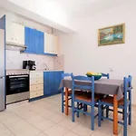 Myrto Apartman Ajía Effimía