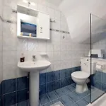 Myrto Apartman
